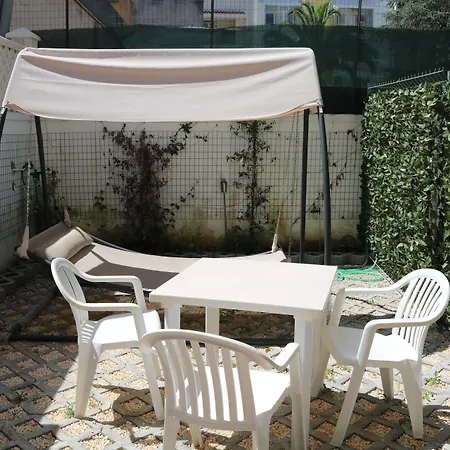 Alojamento de Acomodação e Pequeno-almoço Le Tre Rose 3*