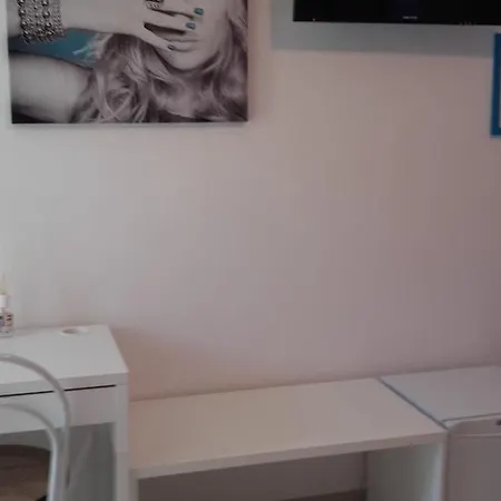 Le Tre Rose Alojamento de Acomodação e Pequeno-almoço 3*