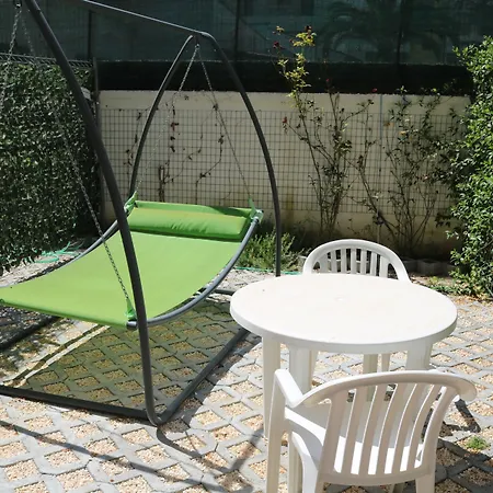 Le Tre Rose فندق مبيت وإفطار كاساماسيما