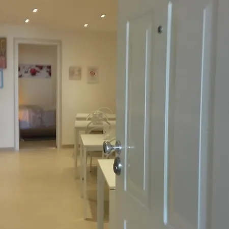 Le Tre Rose فندق مبيت وإفطار 3*