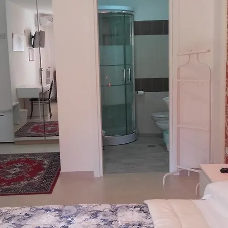 Le Tre Rose فندق مبيت وإفطار