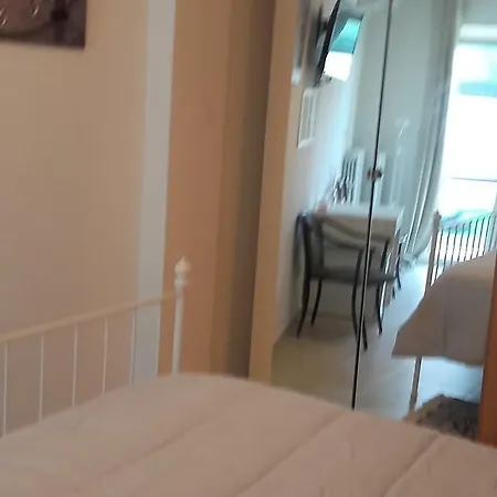 Le Tre Rose فندق مبيت وإفطار 3*